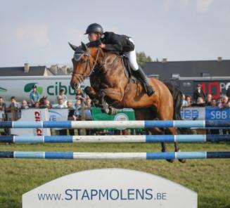 Pieter Kenis wint GP Hasselt met Gines vd Klunderd Pieter Kenis wint GP Hasselt met Gines vd Klunderd