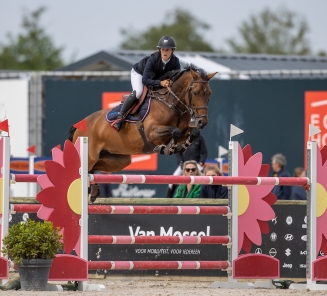 Camille Biebuyck & Kenya van de Kleinheide