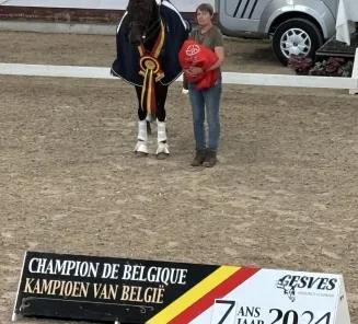 rianta vd kempenhoeve amber heidbuchel bk dressuur