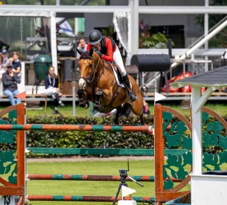 Evelyne Putters en Oberon VDH