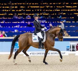 Desiree Klos en Safety First Van Cavaleronde