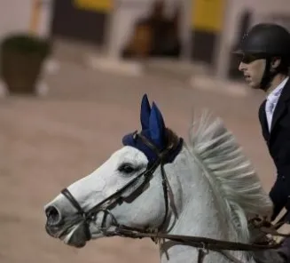 Pieter Devos wins Equita Masters on Gin D