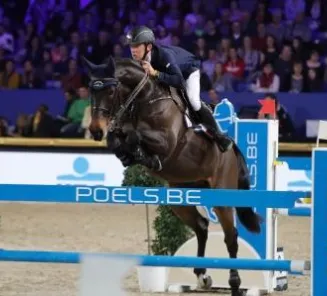 Devos wins GP Bordeaux, Izzy Picobello (Izzy vd Wateringhoeve) to silver!