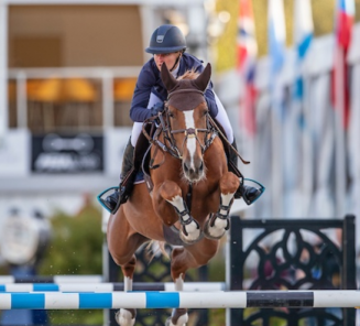 Emerald-dochter Newberry Balia NL wint Young Horses Finale in Aken Emerald-dochter Newberry Balia NL wint Young Horses Finale in Aken